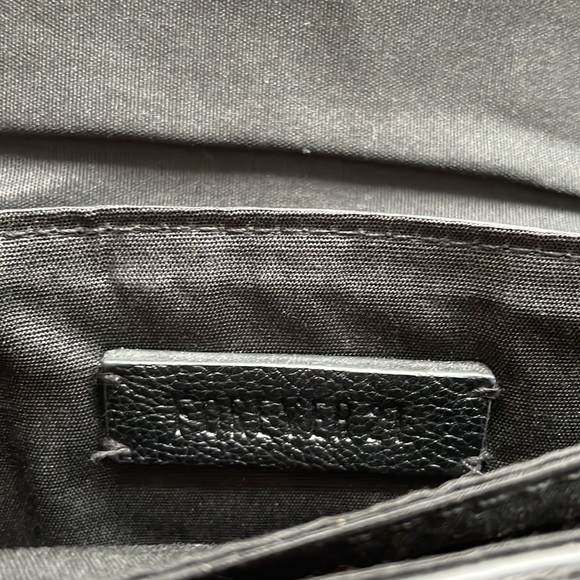 Small Wallet Chain - Picture 5 of 7